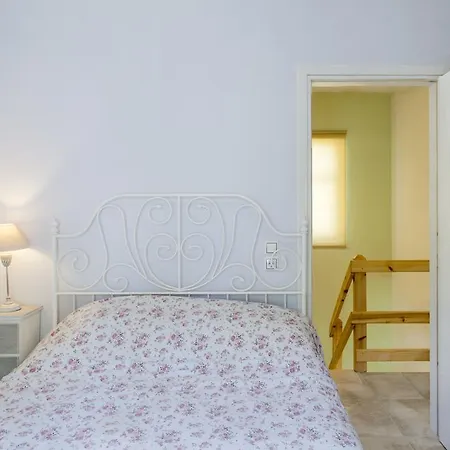 Gems Of Villa Zagora